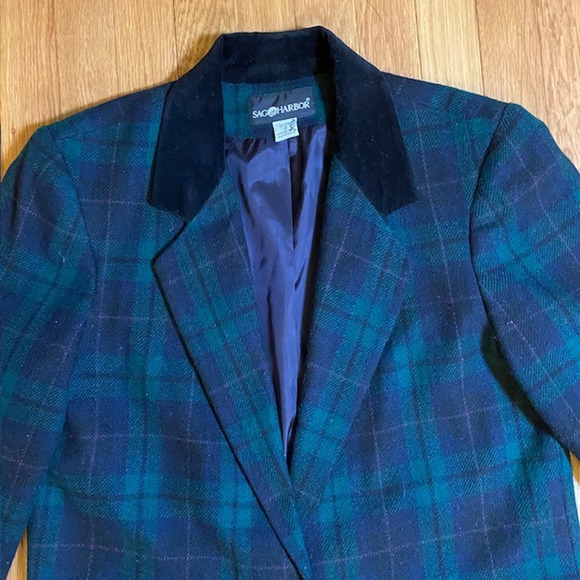 Vintage Sag Harbor Navy Black Plaid Wool Blend Blazer Womens 8 Velvet Collar - Picture 2 of 12